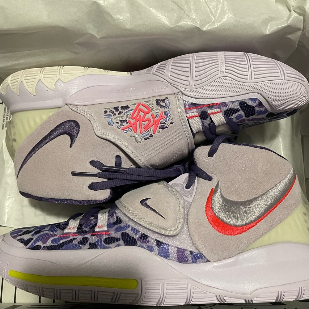 Nike Kyrie 6 Asia Irving (NEVER WORN) Women size 9, Men size 7.5